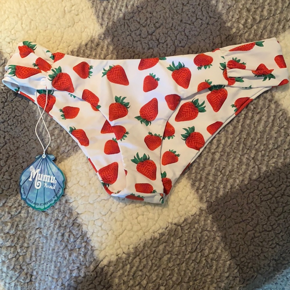 Beach Club bottom strawberry fields